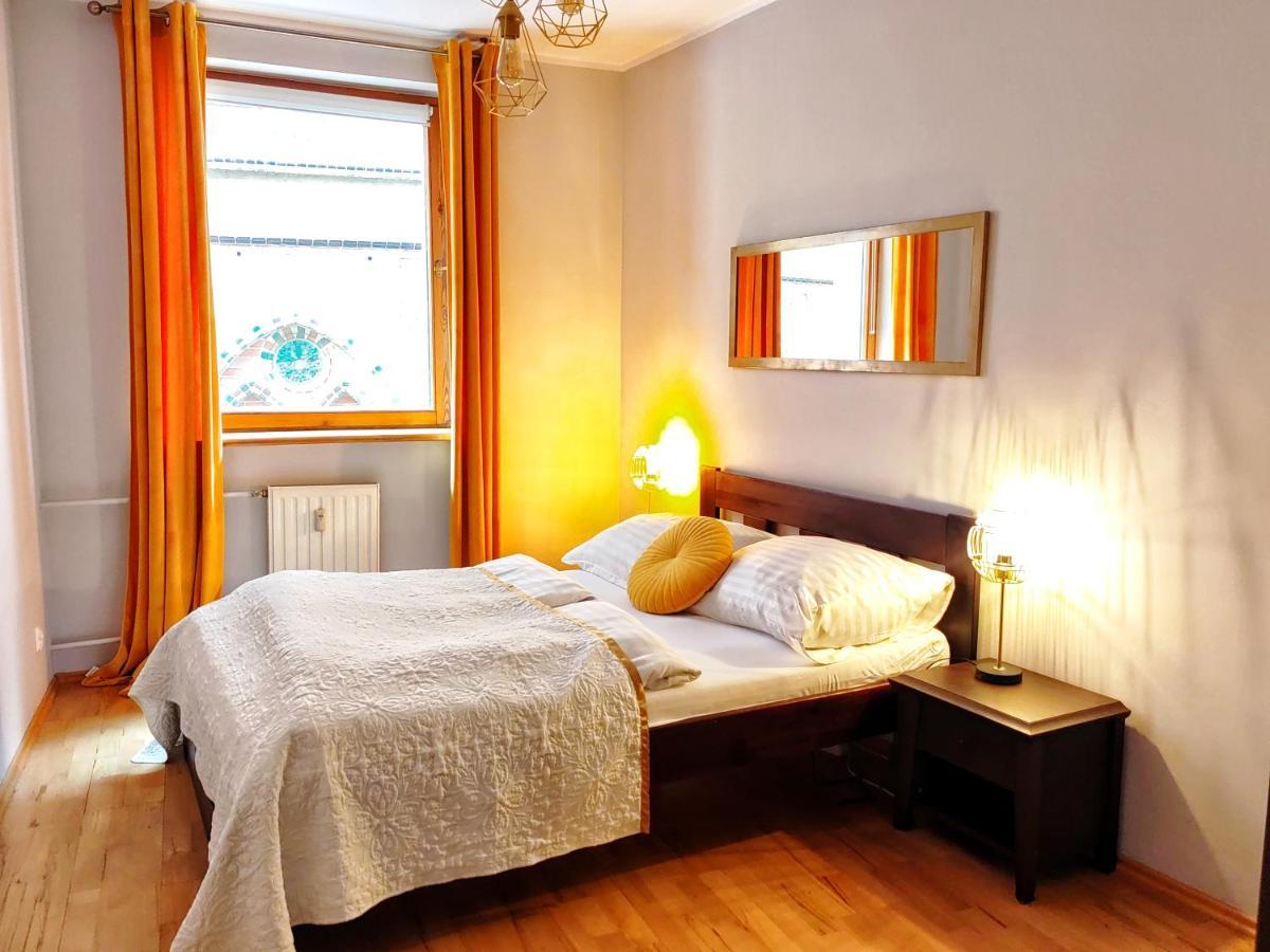 5-Stars Apartments - Old Town Szczecin Oda fotoğraf